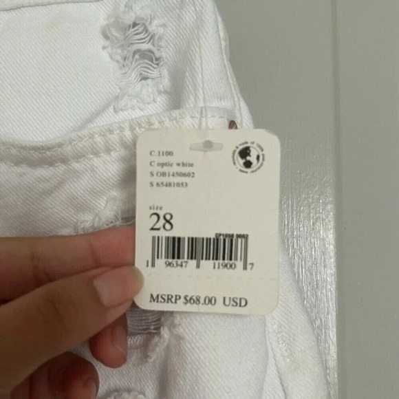 FREE PEOPLE - White Mid Rise Distressed Denim Shorts Maggie size 28 NWT - Picture 12 of 13